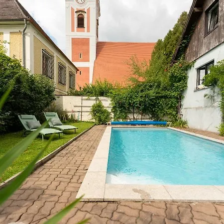 Apartment Studio Donau-garten