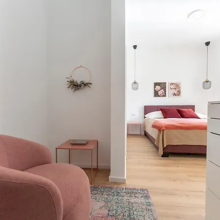 Studio Donau-garten Apartment *